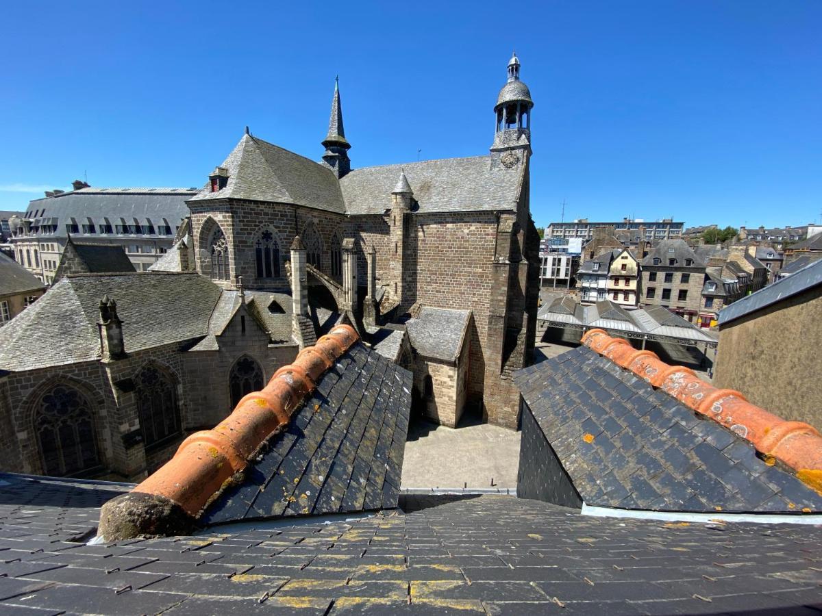 Marie et Brieuc _ Duplex lumineux coloré atypique face cathédrale Saint-Brieuc Exterior foto